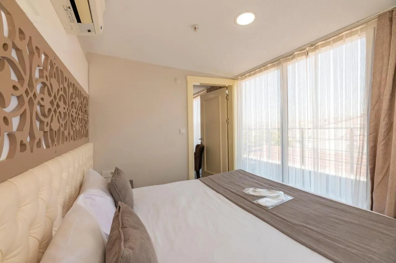 Taksim Peri Suite Istanbulská provincie 2*,