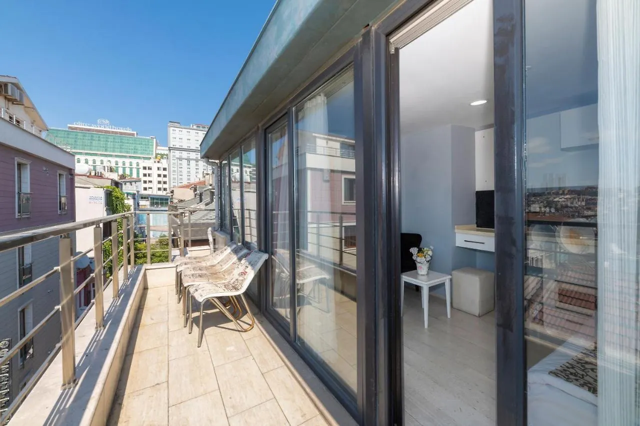 Taksim Peri Suite Istanbul 2*,