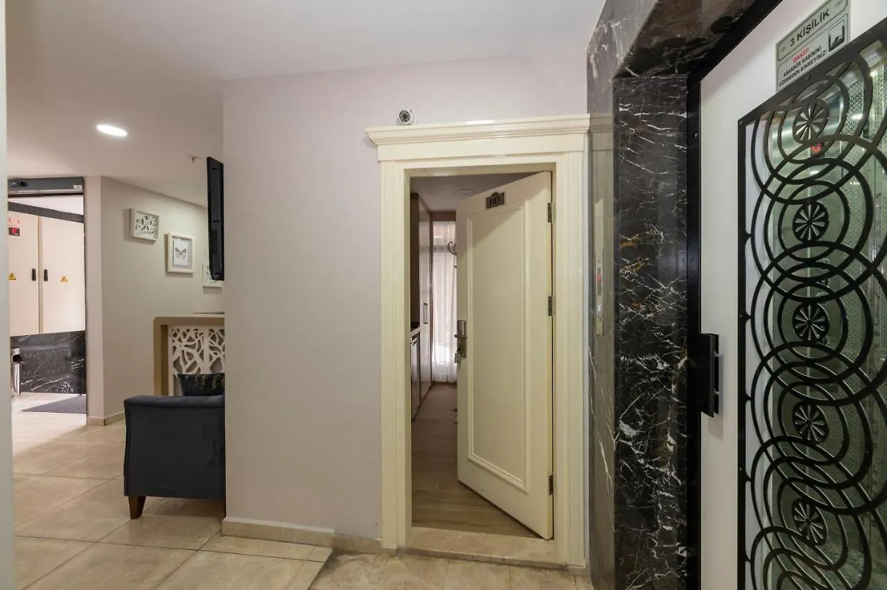 Taksim Peri Suite Istanbul 2*,  Turkey