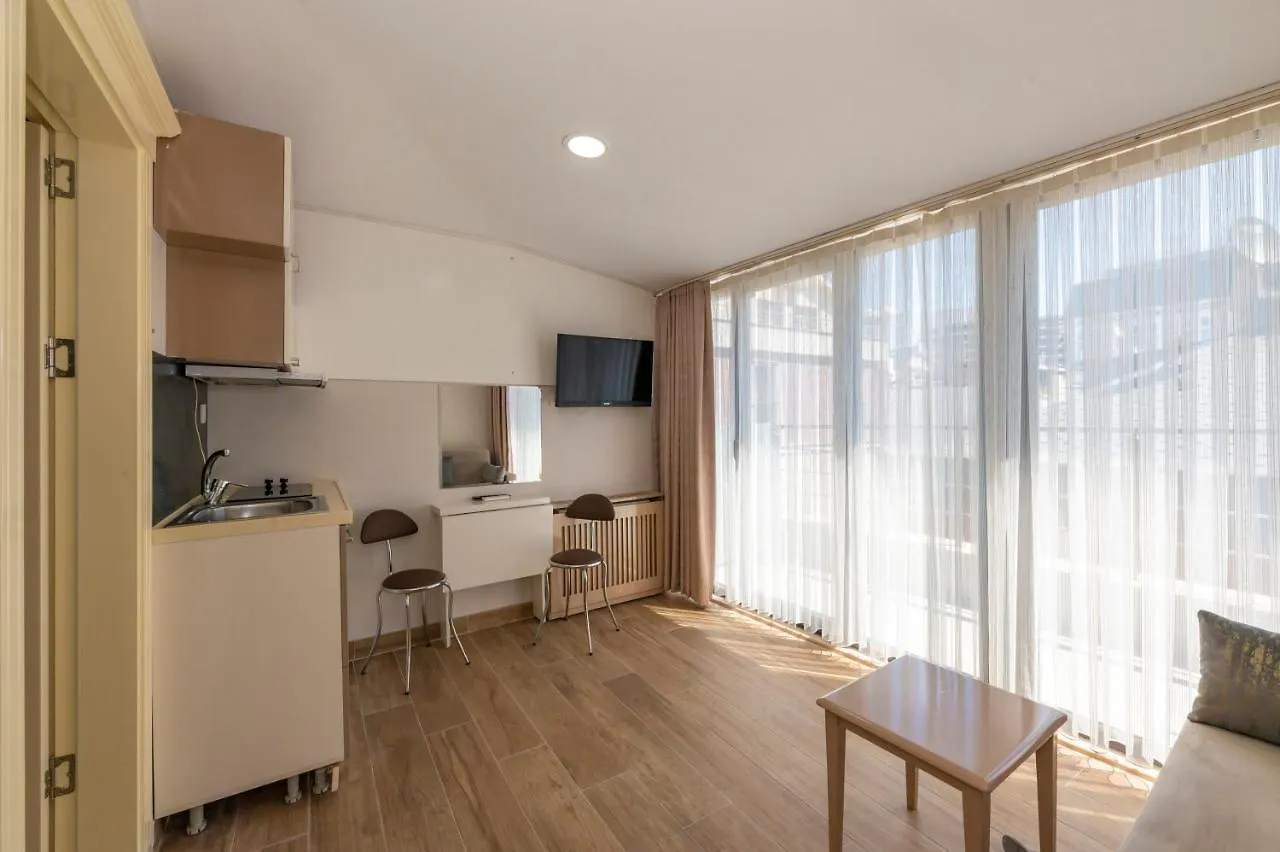 Taksim Peri Suite Istanbul Hotel