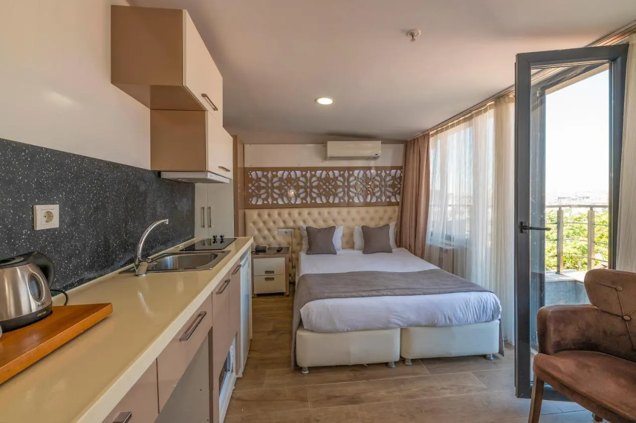 Taksim Peri Suite Istanbul 2*,